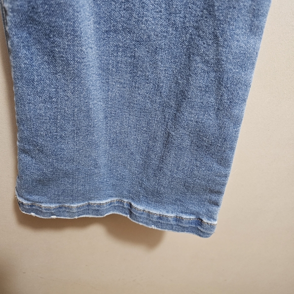 Sofia Vegara Melissa Light Blue Flare Jeans - Picture 5 of 5